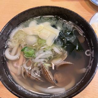 あさりバターうどん(武州うどんあかね&みどりダイニング)