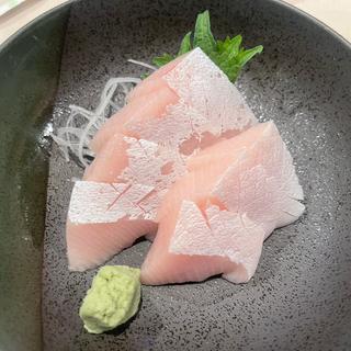 ブリの刺身(石亭)