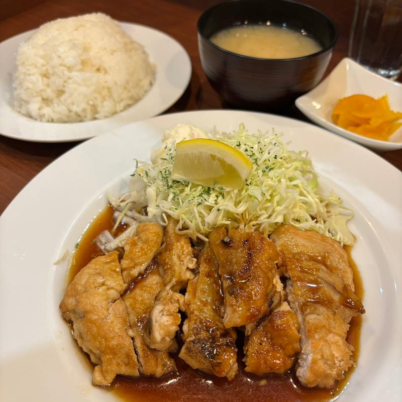 チキンガーリックソテー(洋食 KOBAYA)