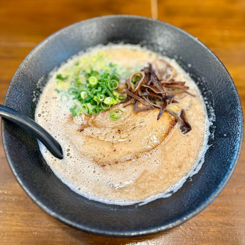 九州とんこつらぁめん(どん きさろく 八柱店 （九州らあめん どんきさろく）)