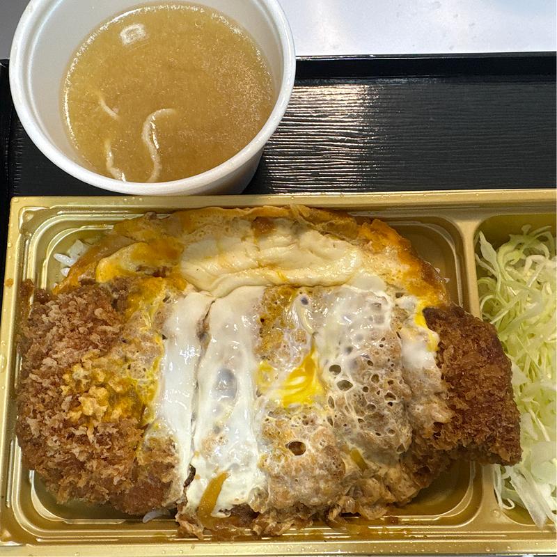 黒豚かつ重 とん汁付(とんかつ まい泉 青山本店 （まいせん）)