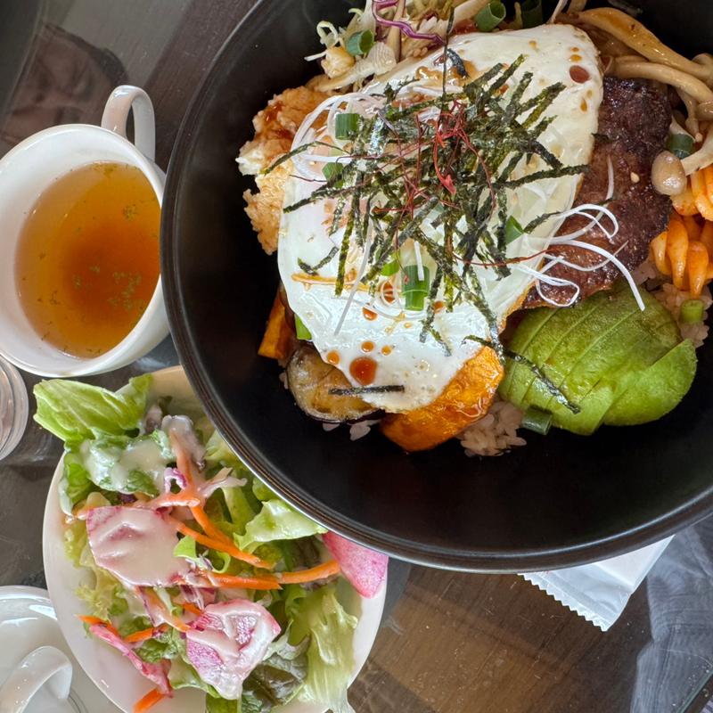 テリヤキロコモコ丼(ブルーコーンズ ダイニング )