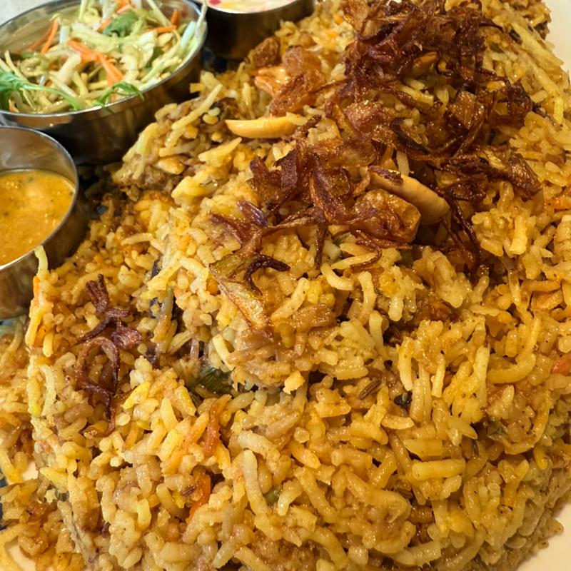 チキンビリヤニ(インダスレイ)