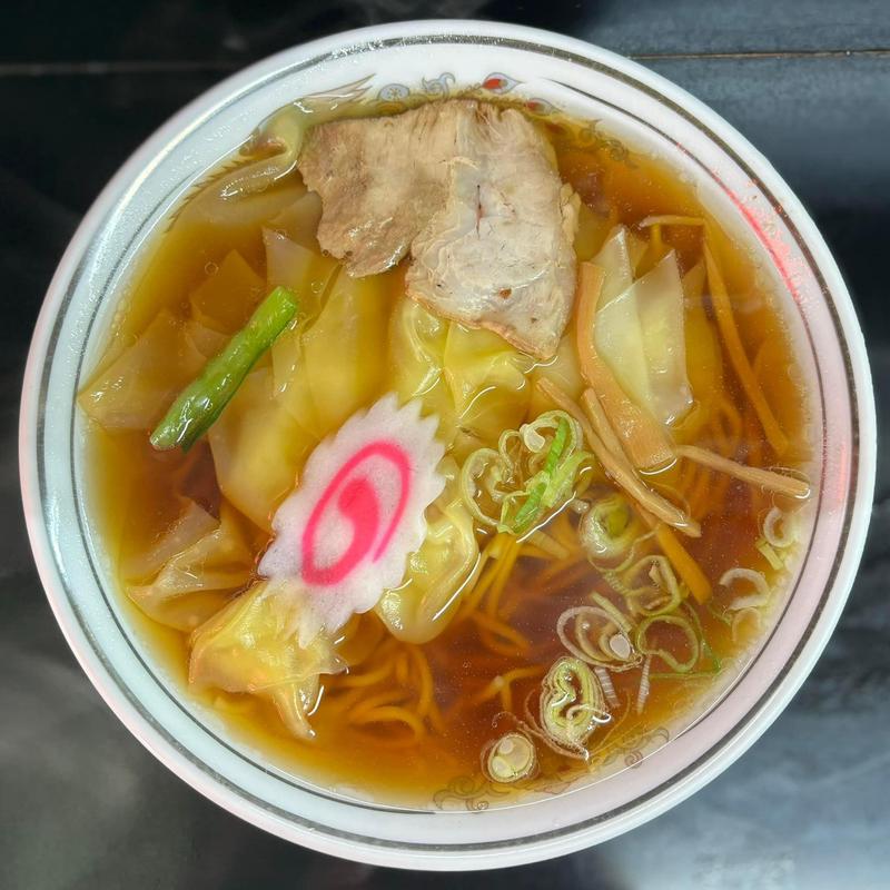 ワンタンメン(栄華)