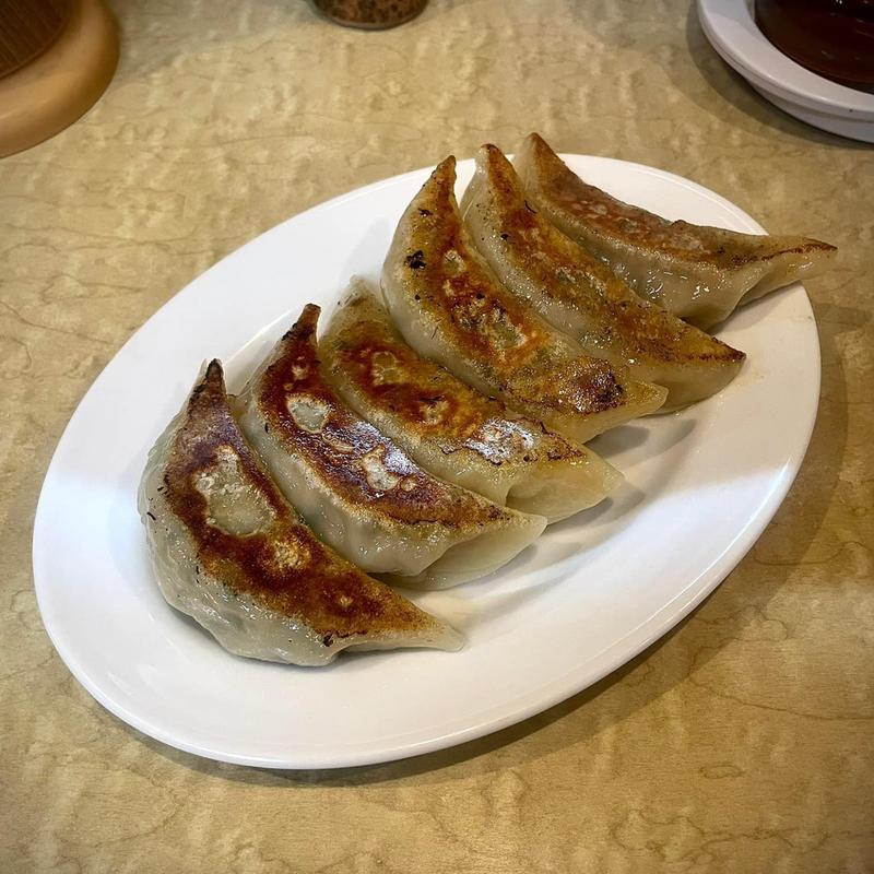 餃子(中華料理 銀龍)