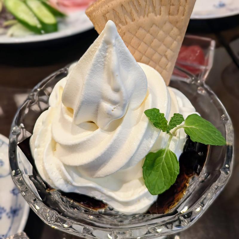 珈琲ゼリーとソフトクリームのサンデー(椿屋カフェ 表参道店 )