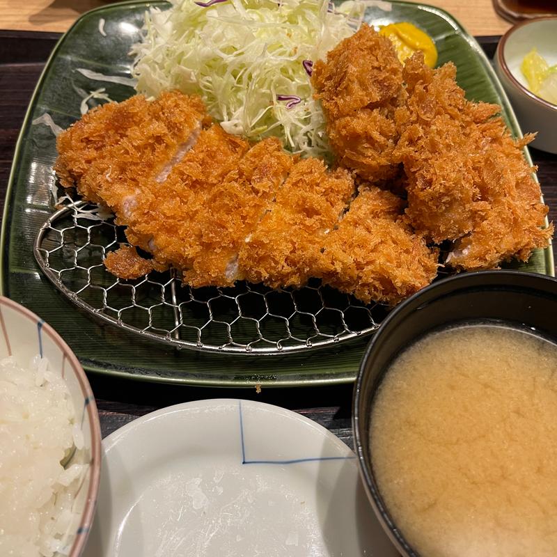 ひれロース盛合せ御飯 (和幸セレオ八王子売店)