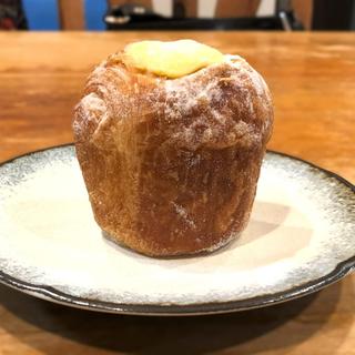 笑顔もこぼれるクリームパン