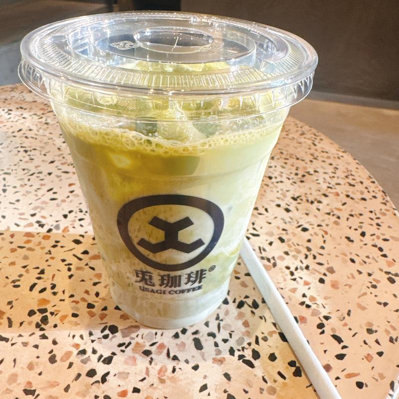 ICE MATCHA  LATTE(兎珈琲)
