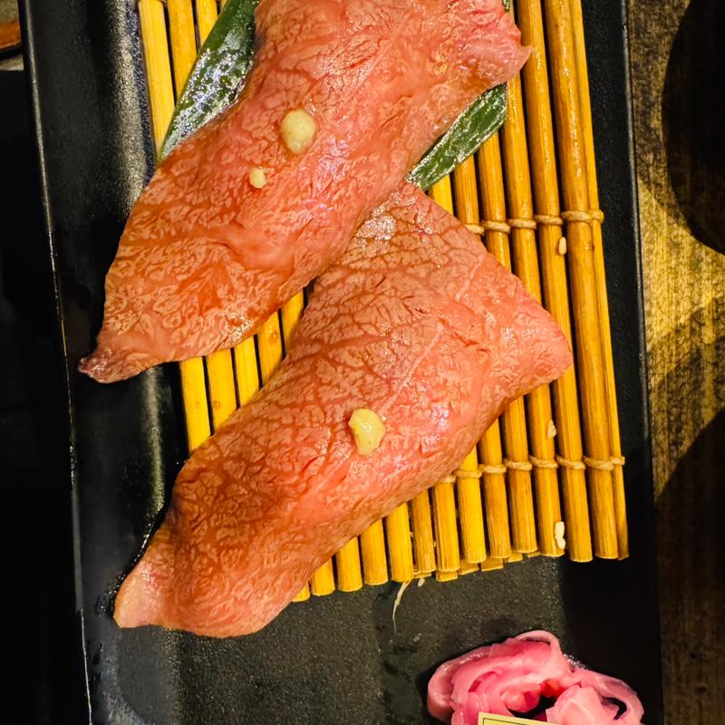 極上みすじ握り(焼肉酒場ともさんかく 船橋店)