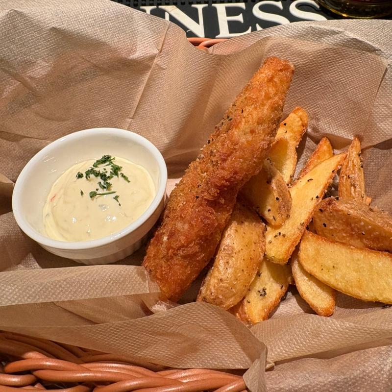 フィッシュ&チップス（ハーフ）(ダーウィン 日本生命ビル店 （DARWIN）)