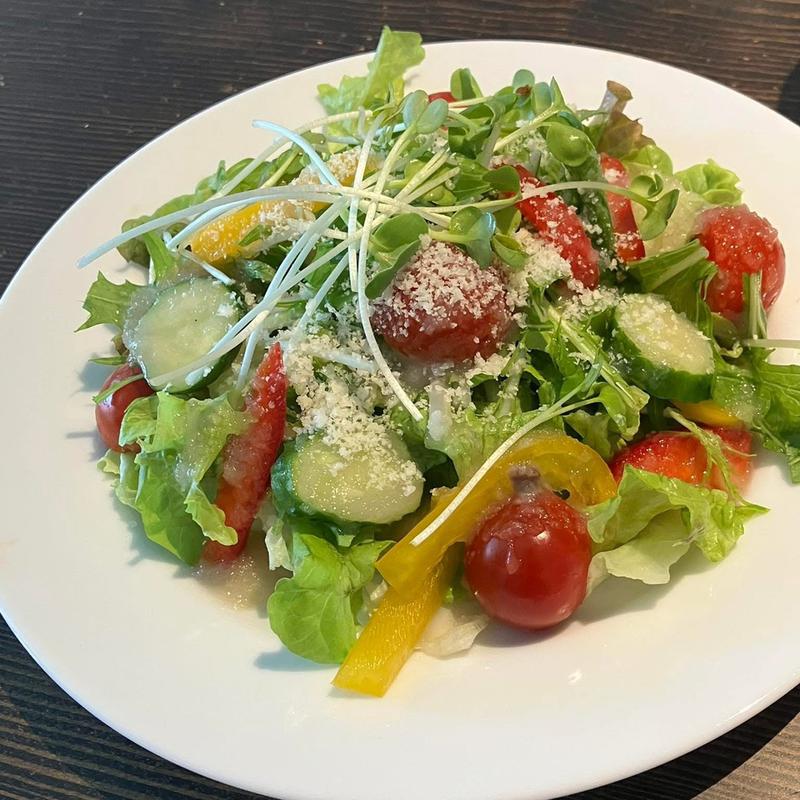 サラダ(Wine&Tabemono PORTO)