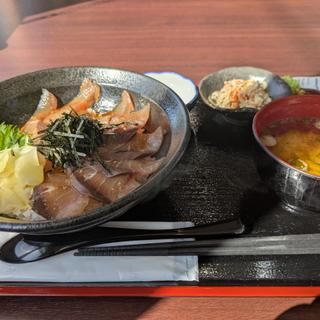ブリの漬け丼(漁師飯 番屋)