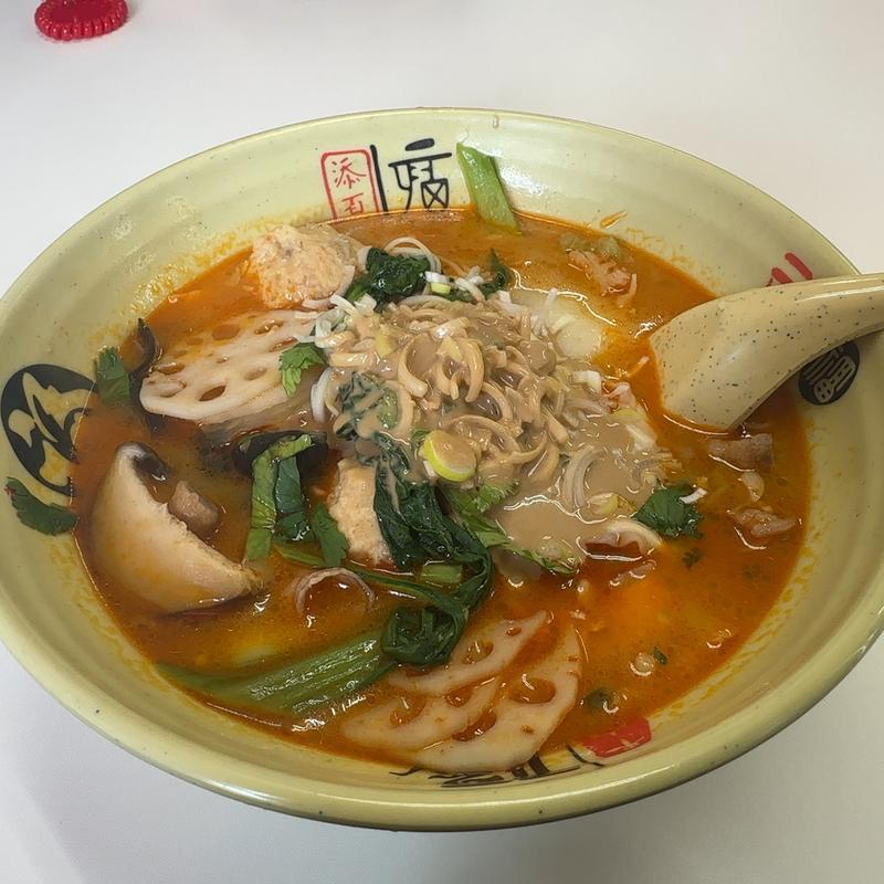 老式麻辣湯（胡麻入りマーラータン）(95 麻辣燙（キューゴー マーラータン）)