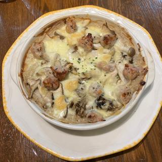サルシッチャとキノコのポルチーニクリームドリア