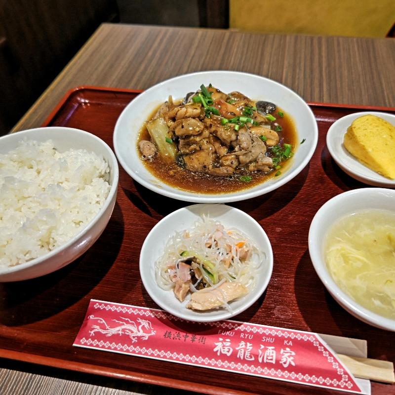 鶏肉の黒豆蒸し(福龍酒家)