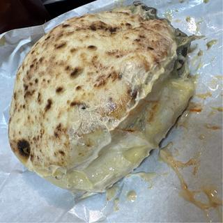 ファラフェルサンドイッチ