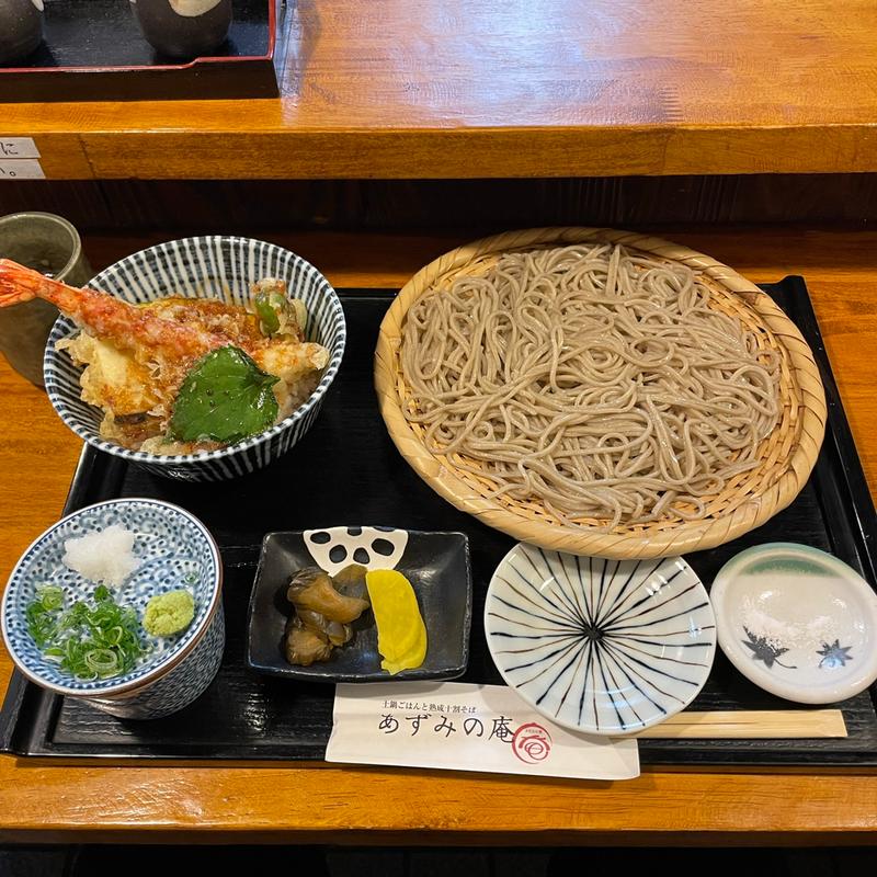 熟成十割そばと米粉を使ったカリサク天丼セット(あずみの庵 )