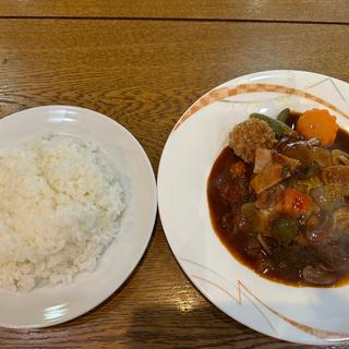 どんぐり風ハンバーグ(どんぐり )