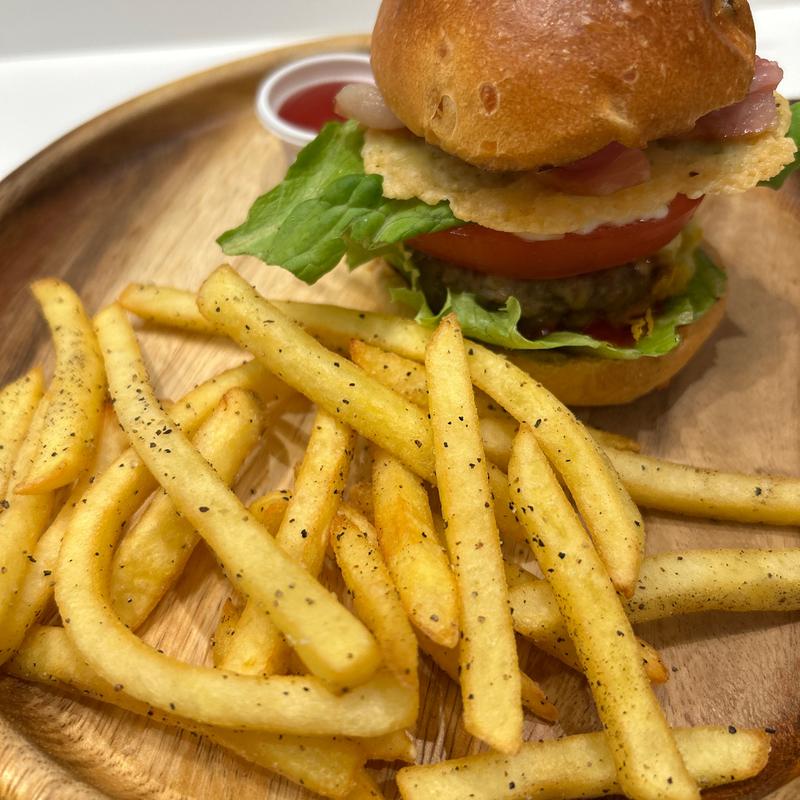 玄米ロールのハンバーガー＆ポテトセット(アンデルセン 丸井今井札幌店)