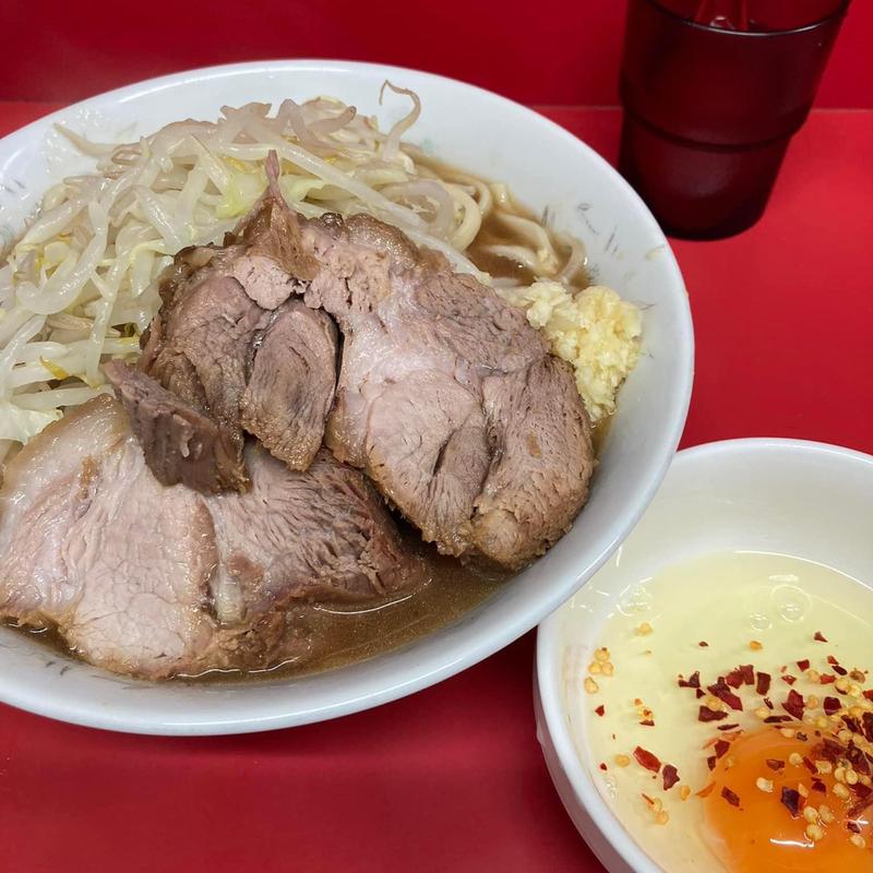 小(ラーメン二郎 一橋学園店)