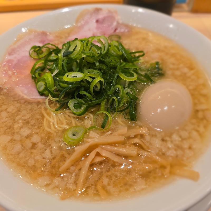 醤油豚骨ラーメン(京都ラーメン森井 千歳烏山店)