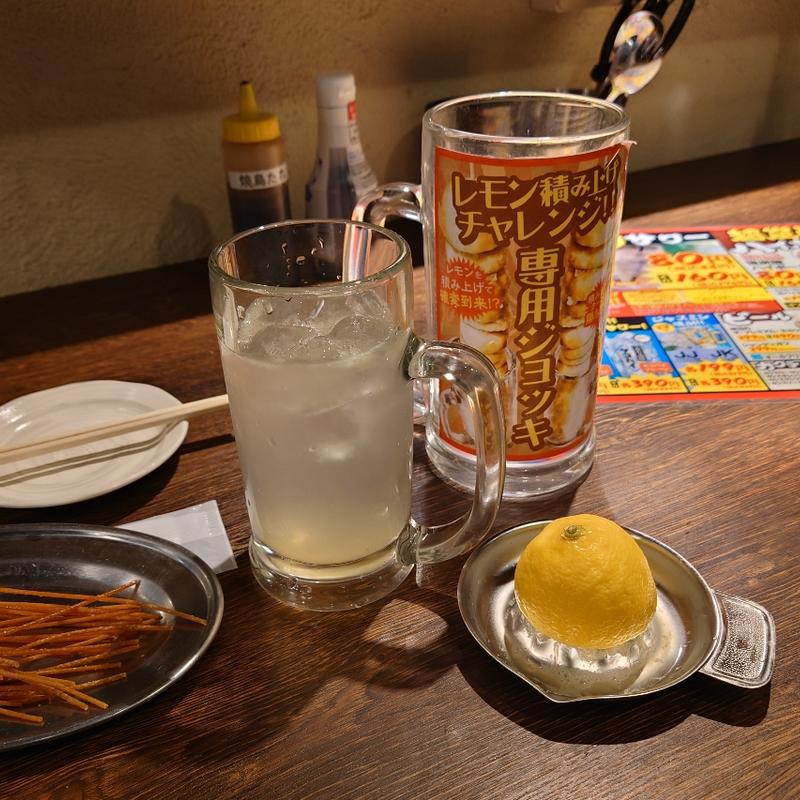 生搾りレモンサワー(大衆居酒屋 とりいちず 柏西口店)