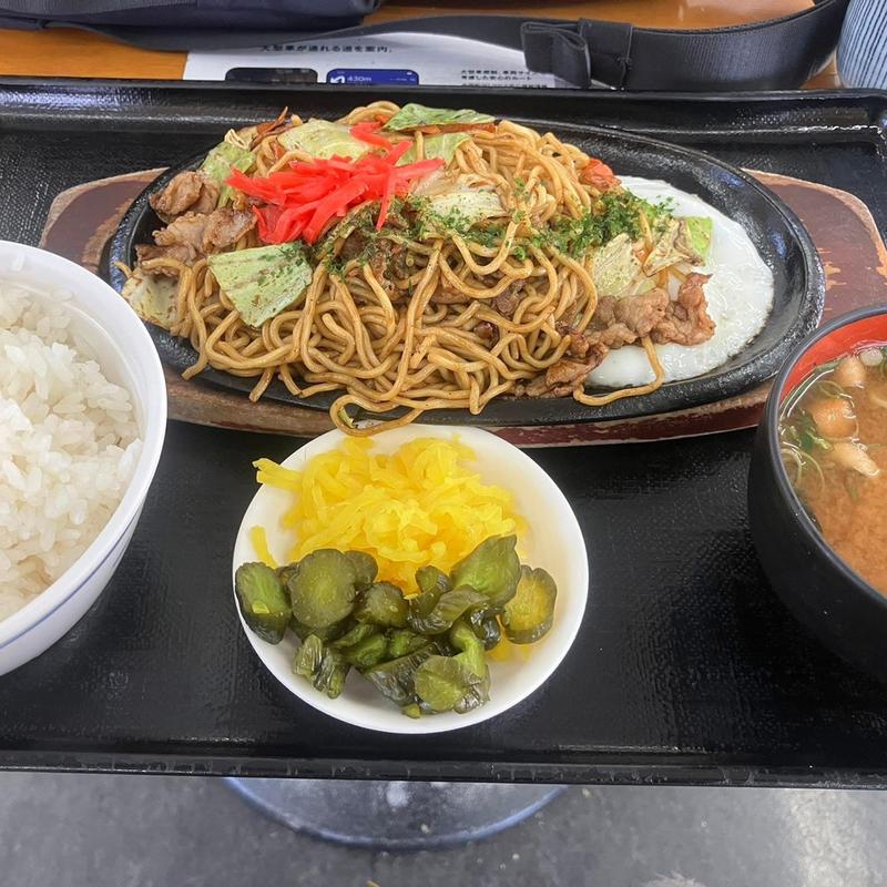 焼きそば定食(亀山トラックステーション  )