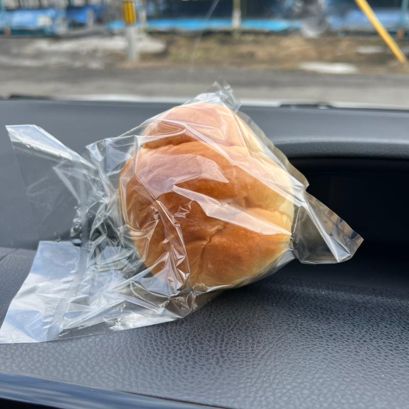 ロールパン(ベーカリーファブリカ)