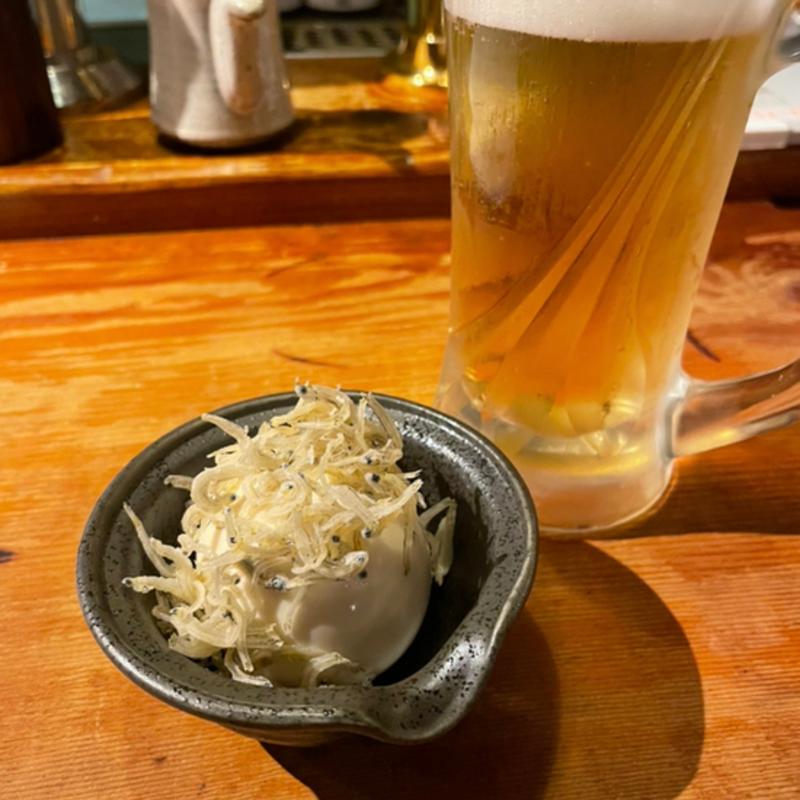 お通し（豆腐・シラスがけ）(きょうの魚と酒 よかうお)