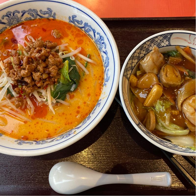 担々麺&中華丼ハーフ(貴麗 （キレイ）)