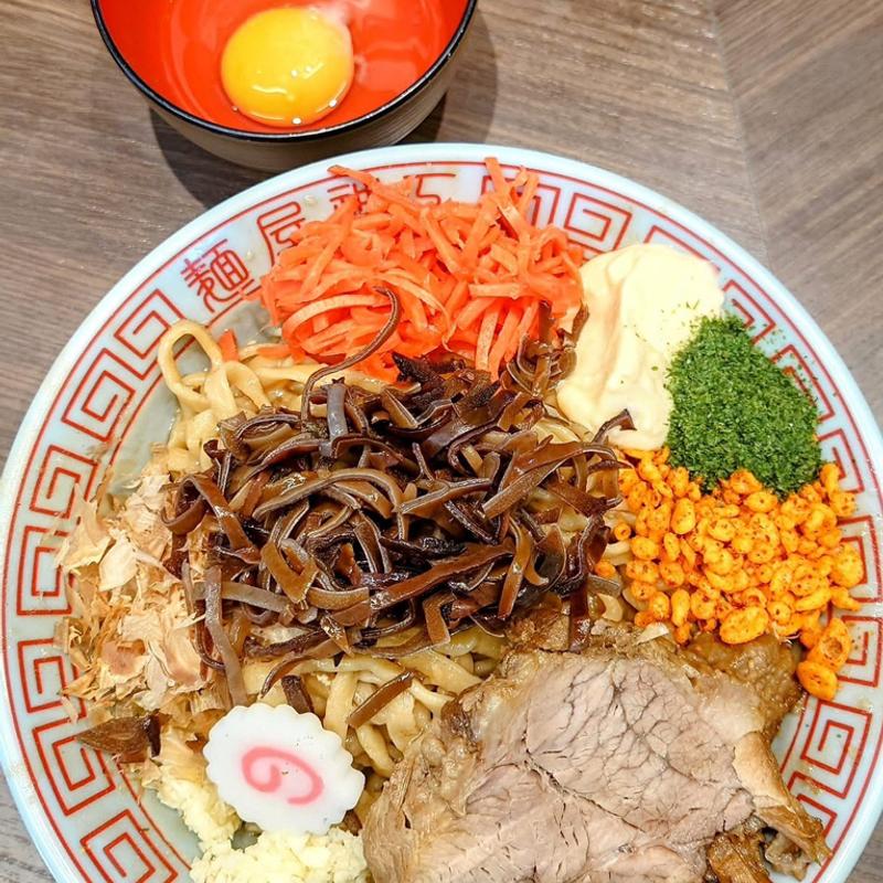 ソースまぜそば 生玉子(麺屋 神工)