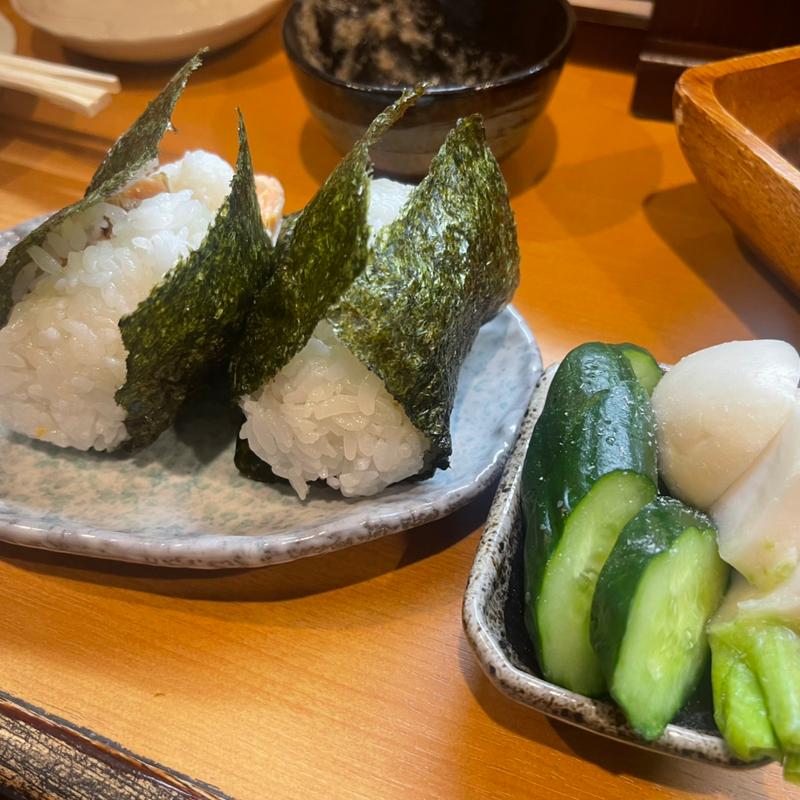 おにぎり2個(居酒屋 陽(ひなた))