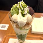 抹茶白玉パフェ(nana's green tea 京王聖蹟桜ヶ丘SC店)
