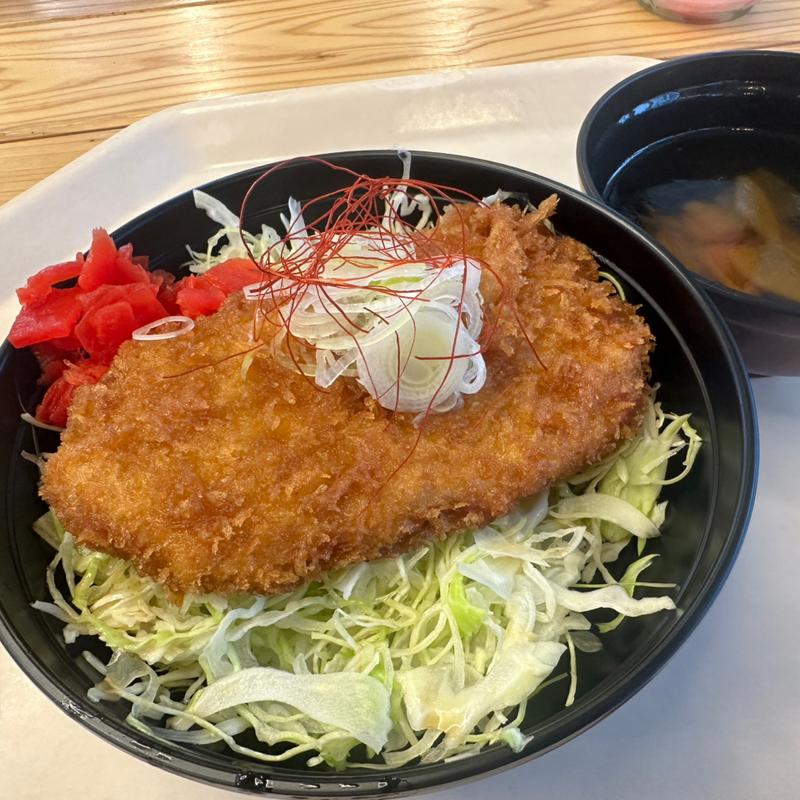 越後もちぶたかぶりつきタレカツ丼(六日町高原ホテル )