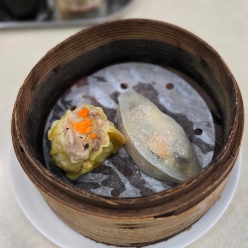 本日の点心三種 焼売 エビ蒸し餃子(粥 圓記)