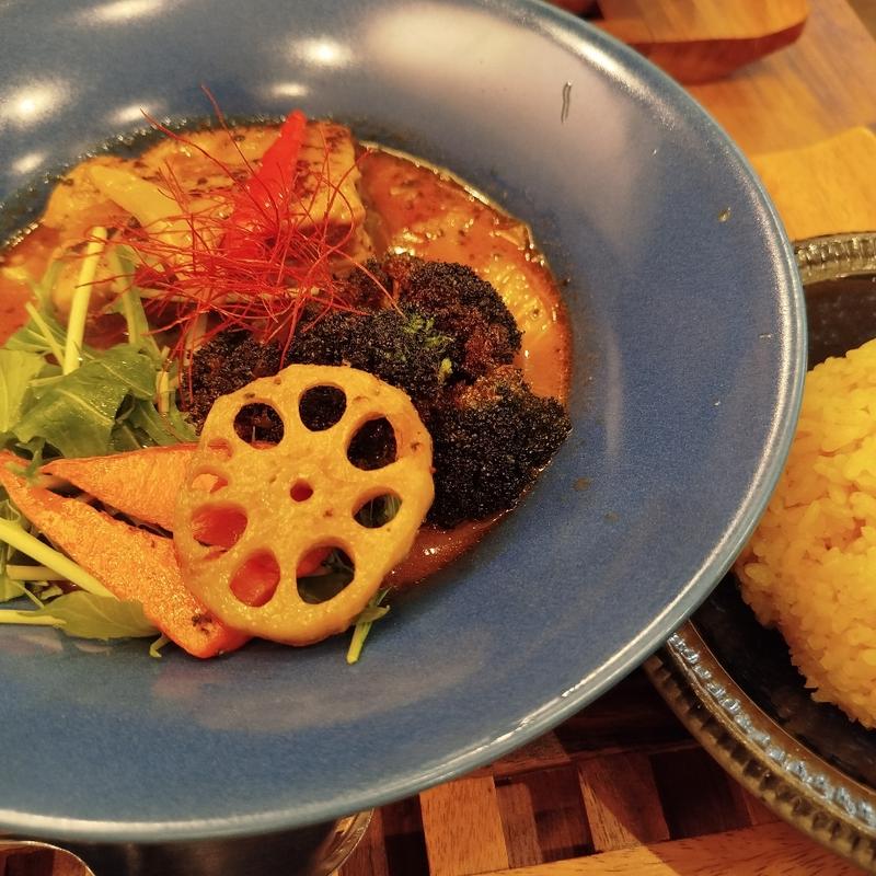 豚角煮スープカレー(札幌スープカレー絲~いと~)