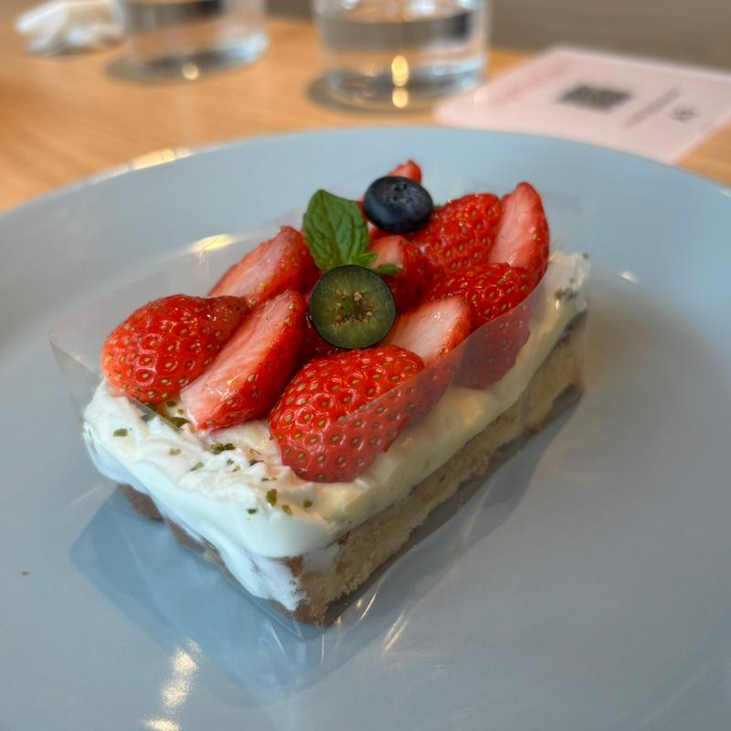 季節のフルーツタルト(TRIANGLE CAFE（トライアングルカフェ）)