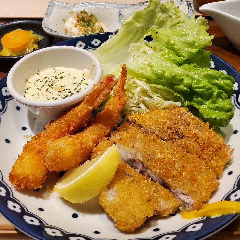 海老フライ&トンカツ定食(えびえび食堂 えび八本 住吉店)