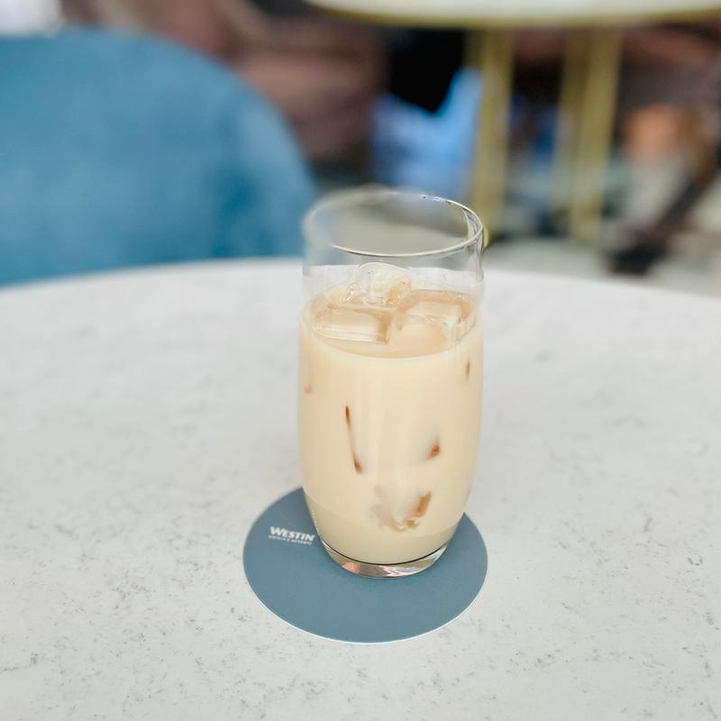 ストロベリーロイヤルミルクティ(ザ・ラウンジ ＆ ザ・バー／ウェスティンホテル東京)