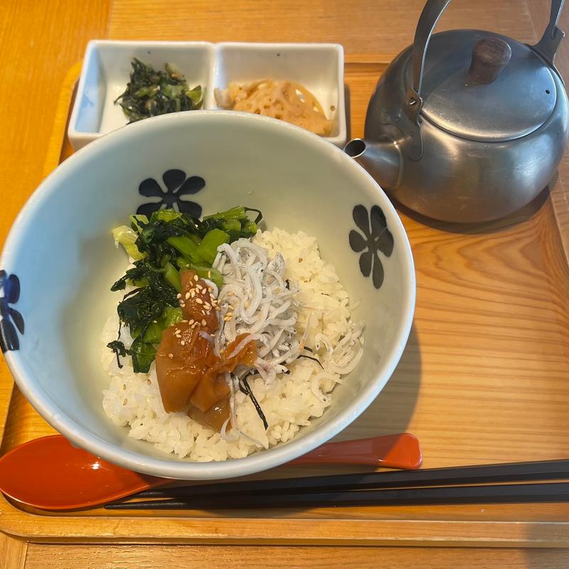 釜揚げしらすと南高梅(だし茶漬け えん ASTY静岡店 )