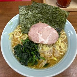 ラーメン　中(武蔵家 北千住店)