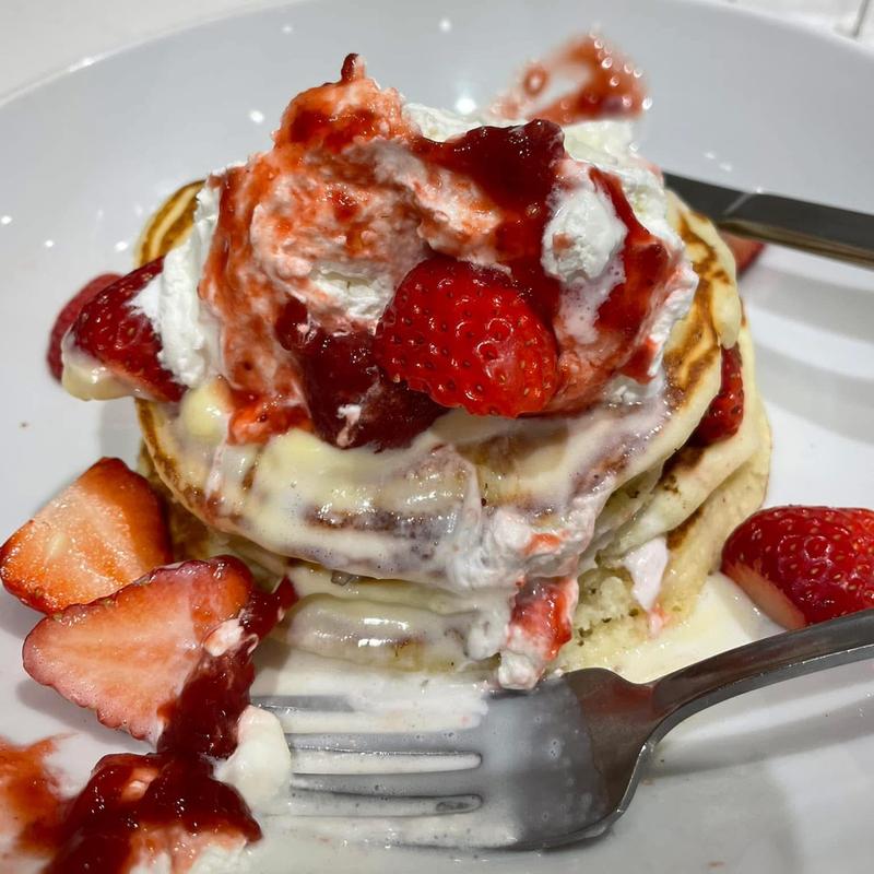 ストロベリーパンケーキ(ジェイエスパンケーキカフェ 下北沢店 （j.s. pancake cafe）)