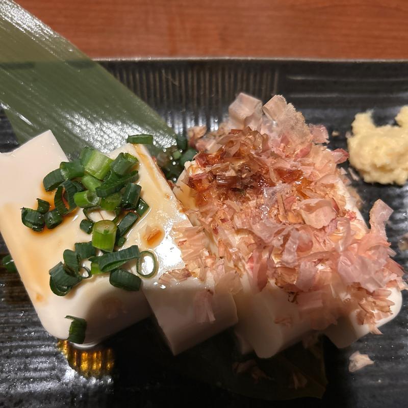 冷奴(炭火居酒屋 炎 すすきの アーバンビル店)