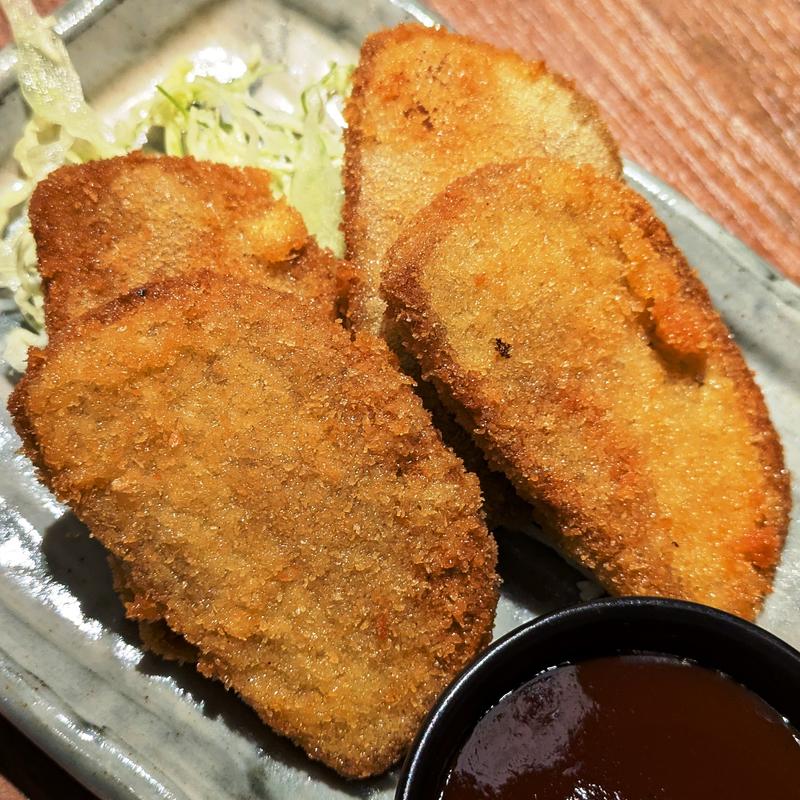 黒はんぺんフライ(炭火串焼と旬鮮料理の店 備長炭焼 遠州葵家)