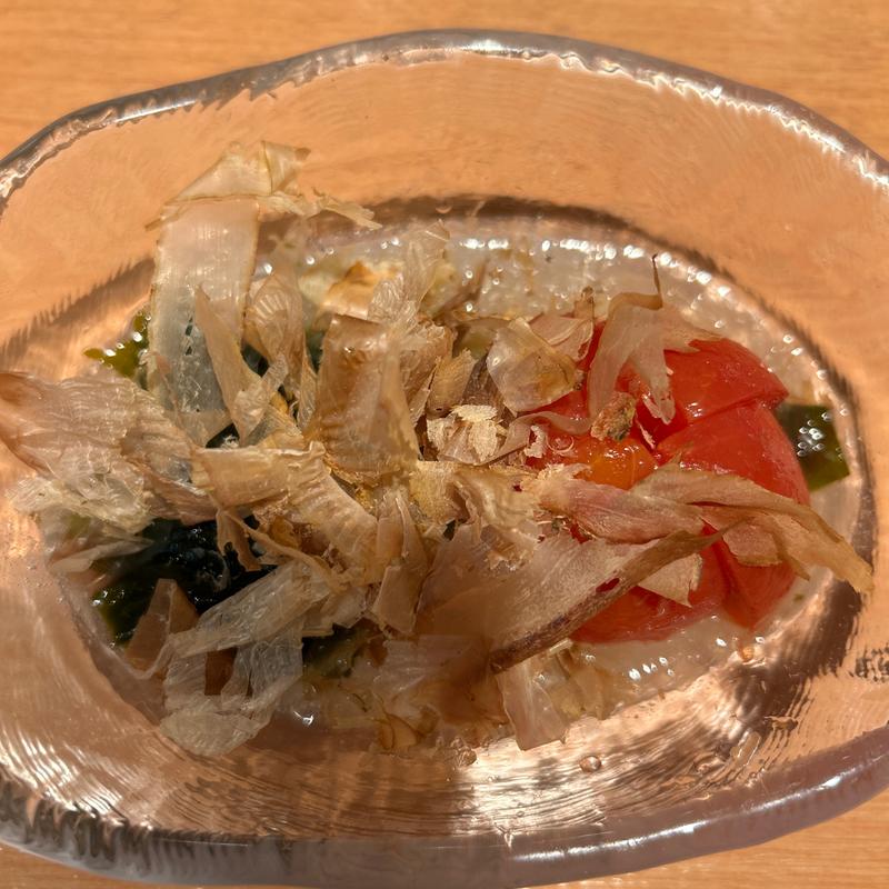 ももりこトマトと鳴門わかめのお浸し(ヱビスバー 札幌アピア店 (YEBISU BAR Sapporo Apia))