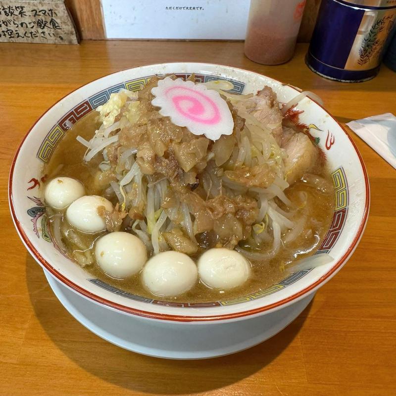 ラーメン200g 豚マシ うずら卵(ラーメン吉 麺どくせぇ)