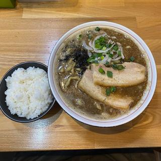 肉増しシン煮干し中華 ライス(自家製麺ラーメン玄武)