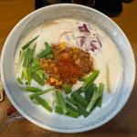 スタミナ肉そば　豚骨