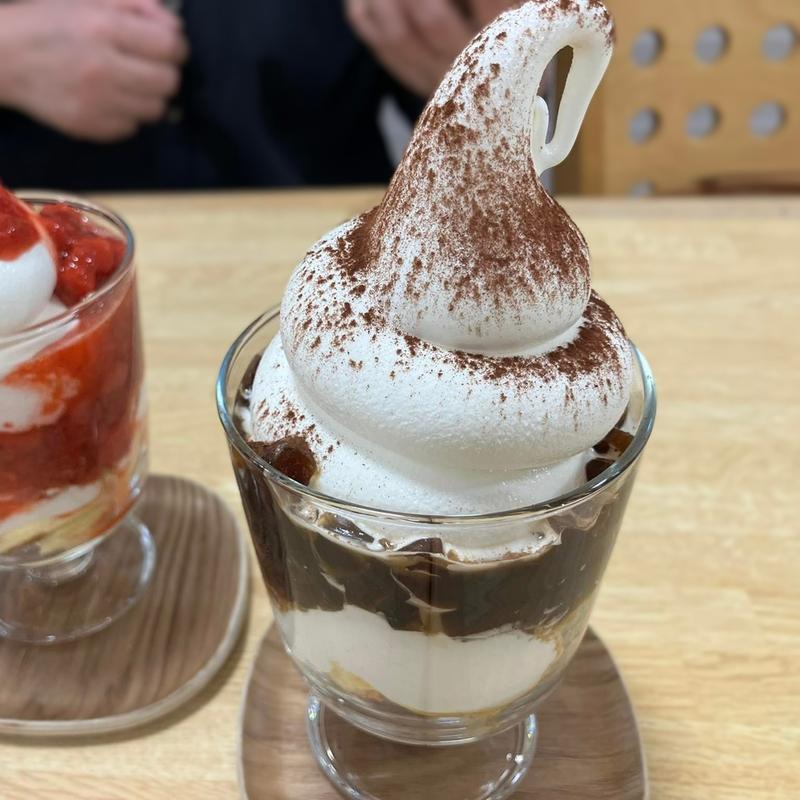 コーヒーゼリーパフェ(シックスフリップス)